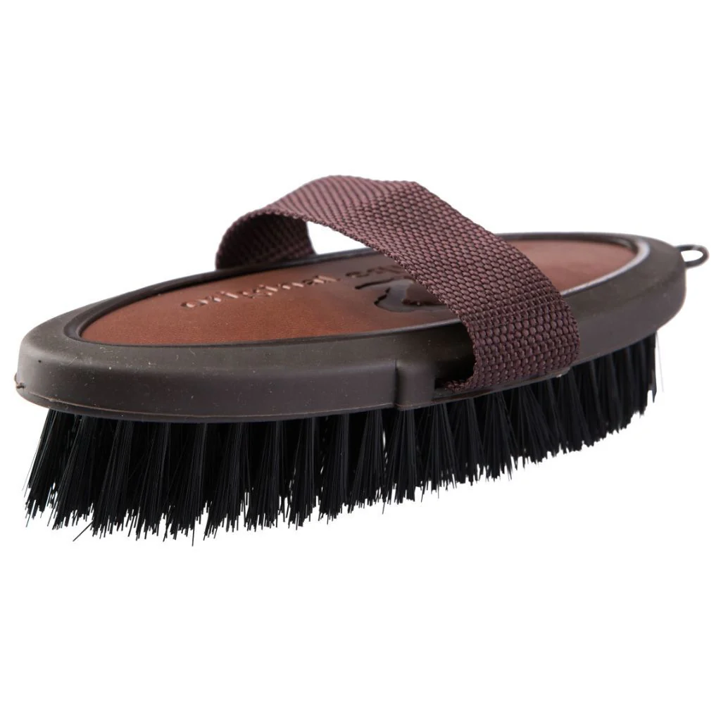 Horze Maddox Body Brush - Image 3
